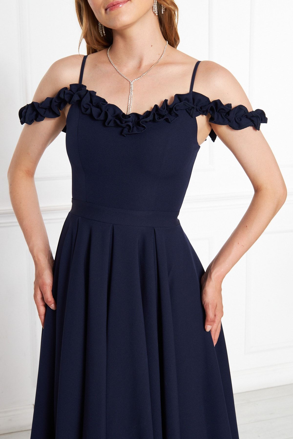 lovebox Atlas Fabric Adjustable Strap Ruffle Detailed Collar