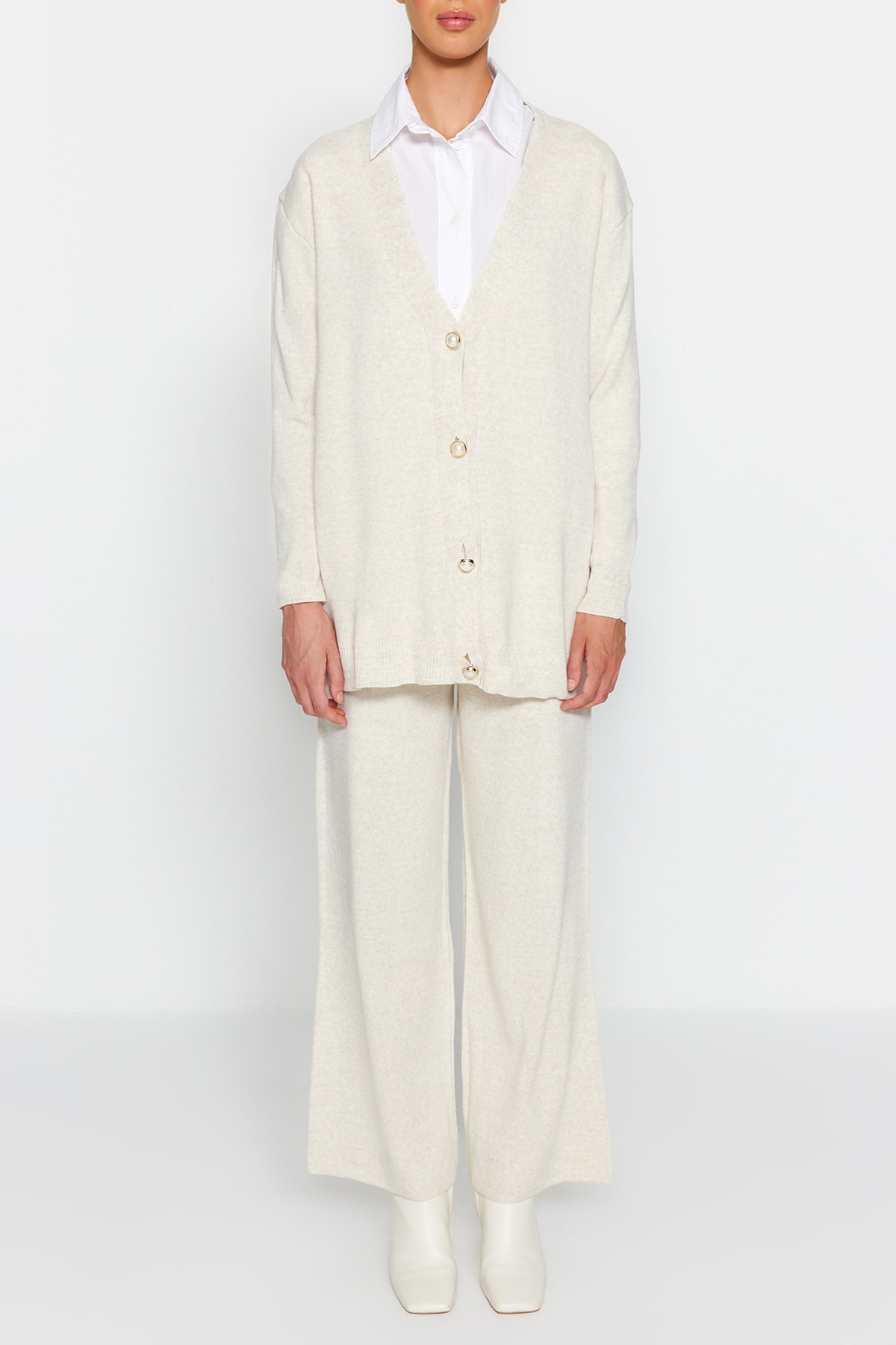 Trendyol Modest Zestaw dzianinowy kardigan i spodnie - Stone Pearl Button Tctaw24Us00037