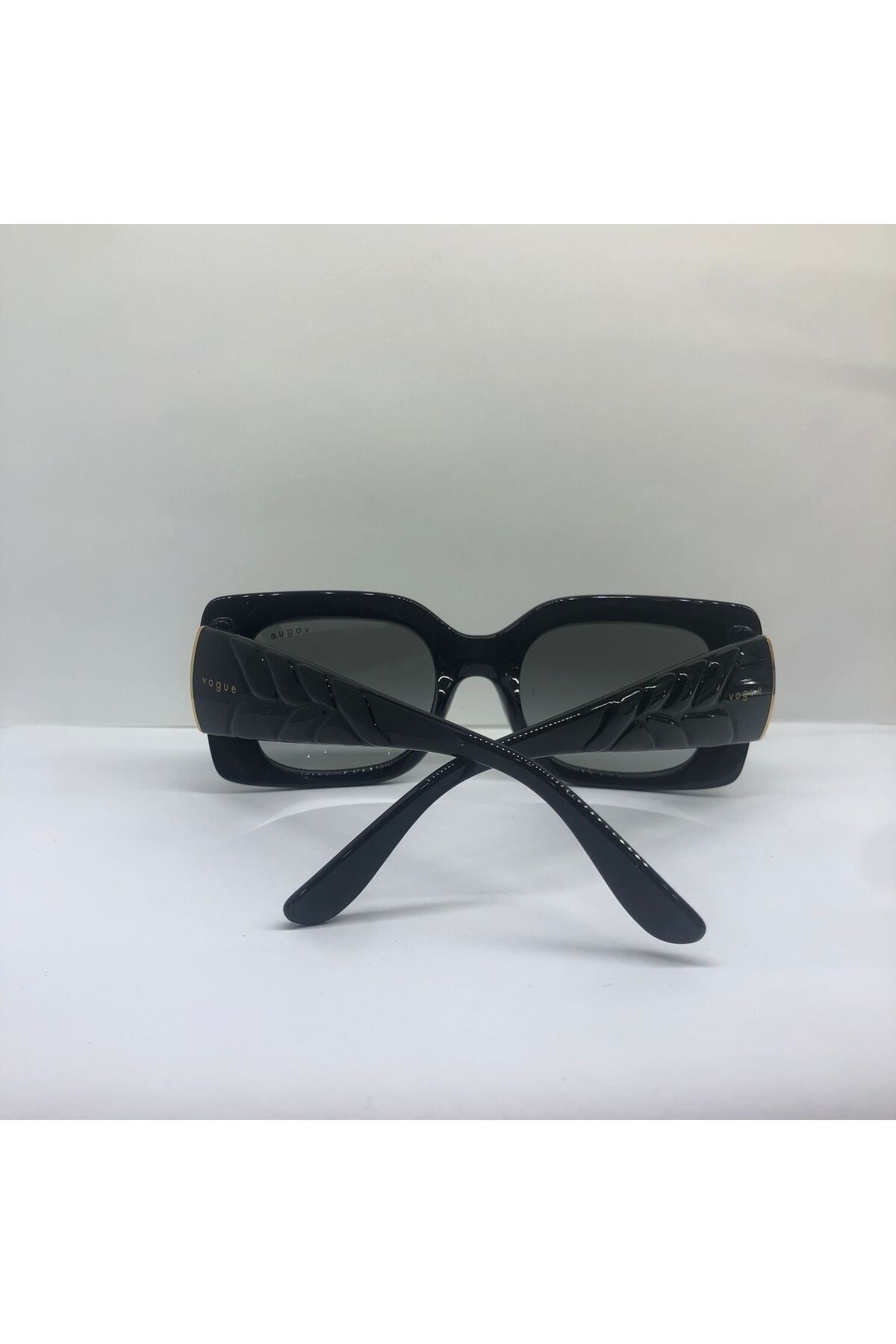 عینک آفتابی چند رنگ زنانه VO 5481-S W44/11 52-21 135 Vogue