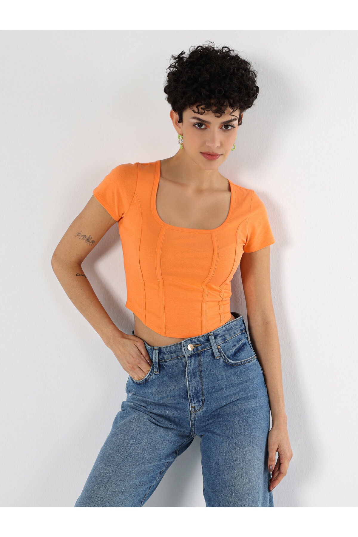 تی شرت زنانه کولینز | .CL1064014_Q1.V1_ORA Colin’s - Image 3