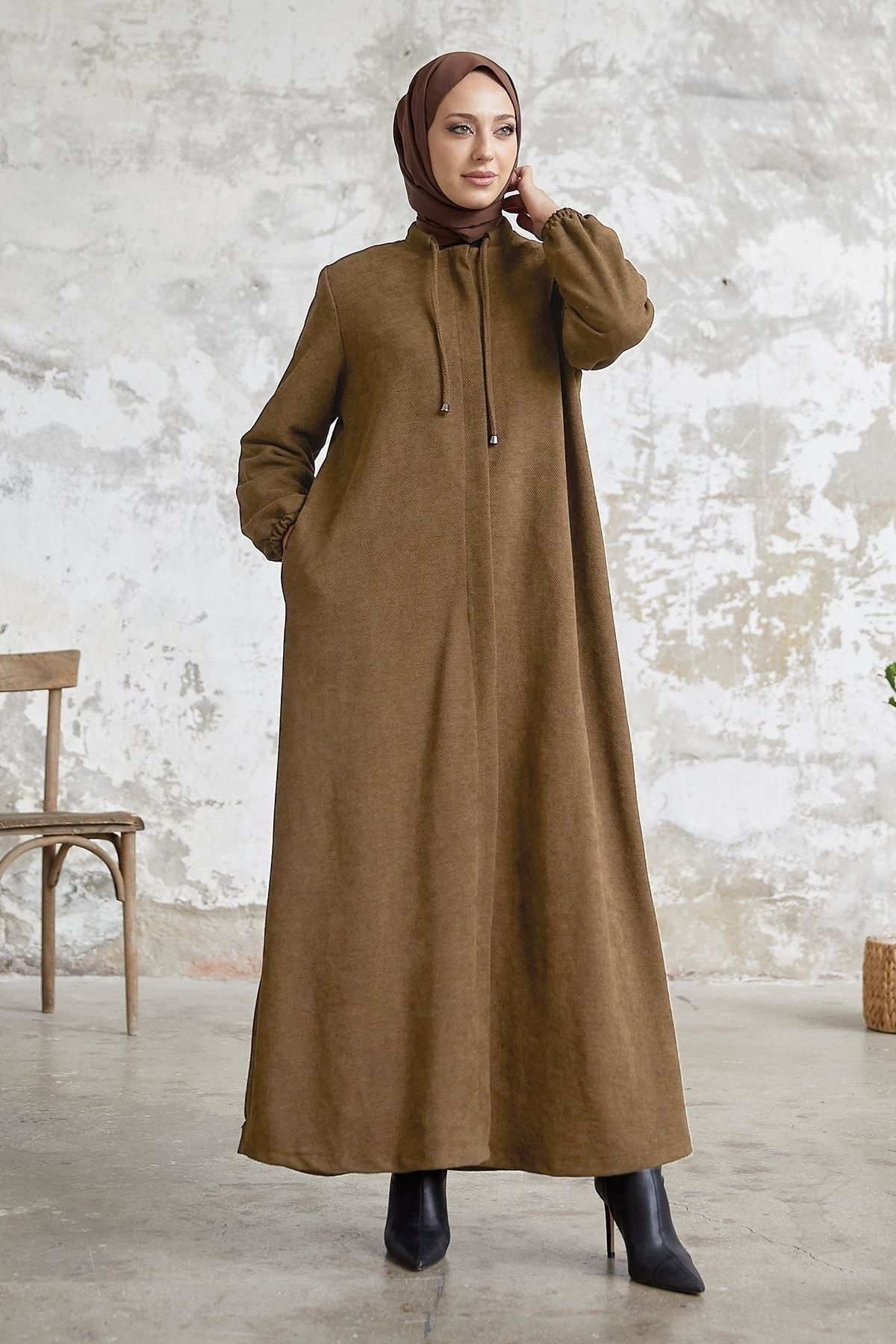 InStyle-Levina Abaya rejtett pólóval - világosbarna 4