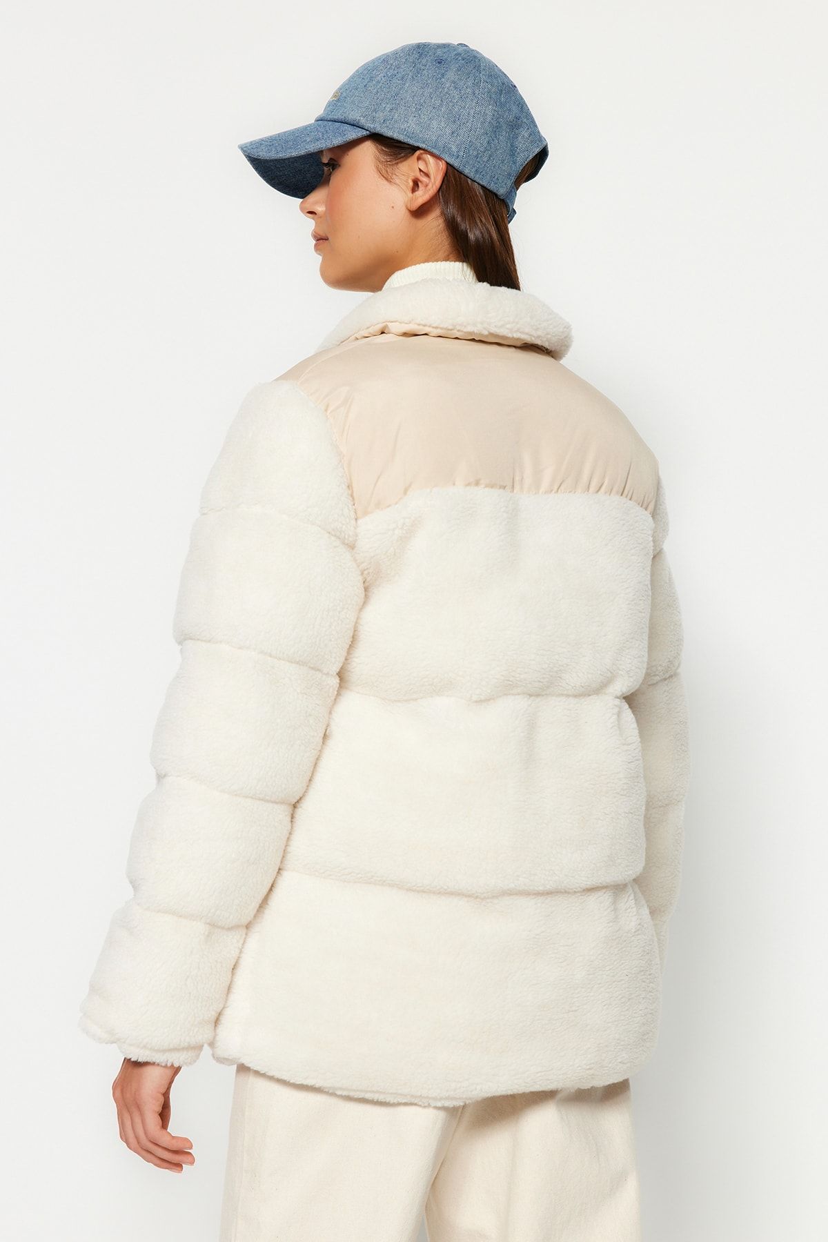 Trendyol Collection-Ecru Color Block Plush Puffer Jacket TWOAW24MO00101 5