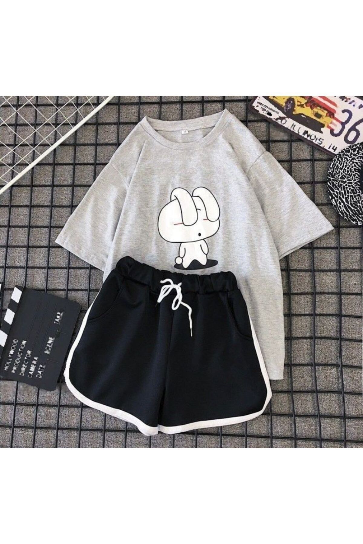 SELENA BUTİK-Printed Gray T-Shirt and Black Shorts 2-Piece Combination 3