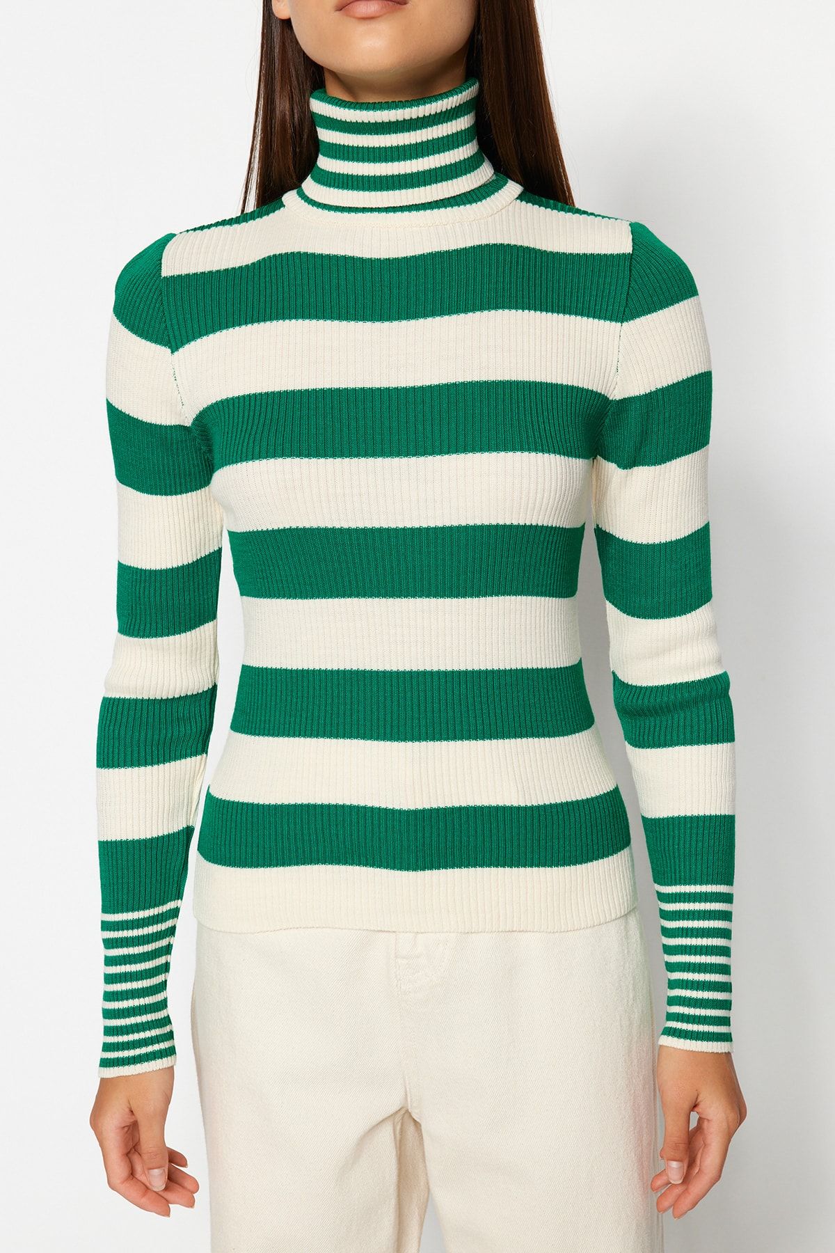 Trendyol Collection-Rollkragenpullover aus Strick mit Steinstreifen - TWOAW24KZ00637 4