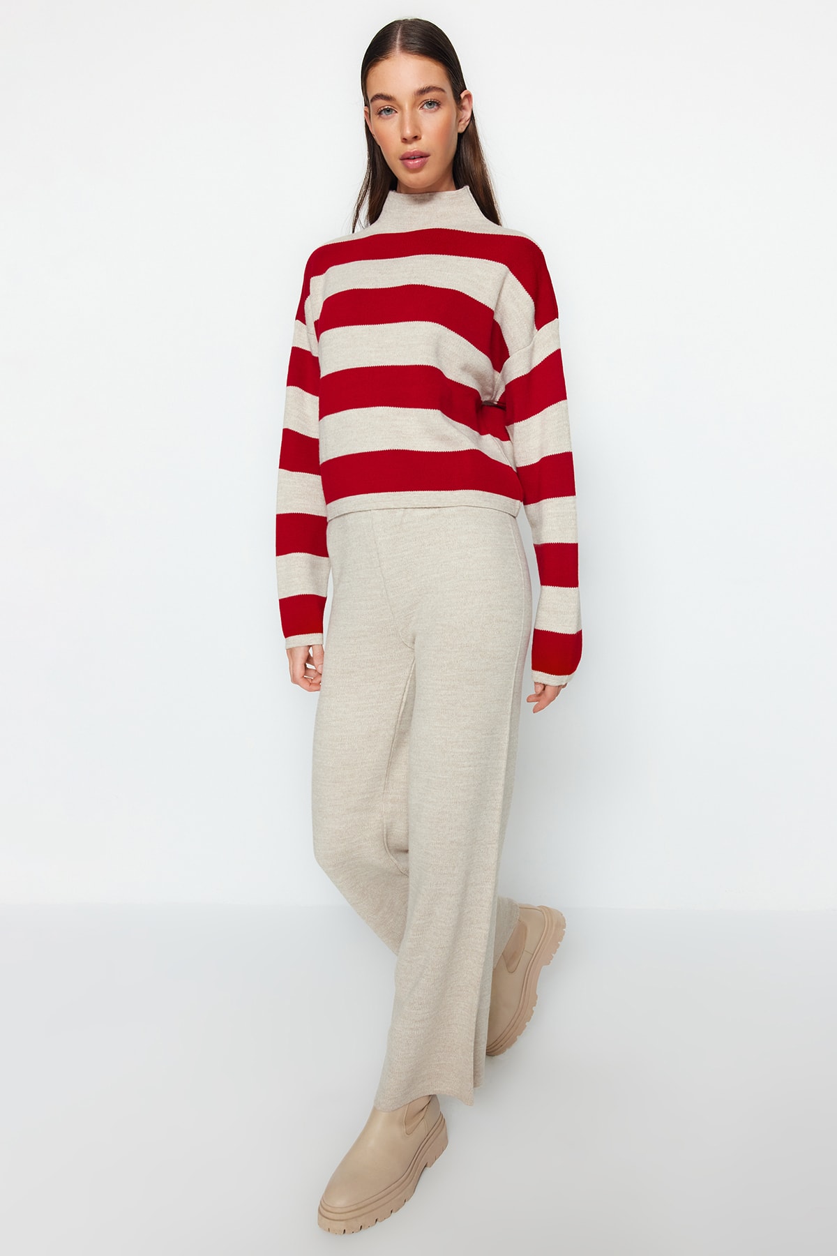 Trendyol Collection Трикотажен комплект с широки райета - TWOAW24AU00020