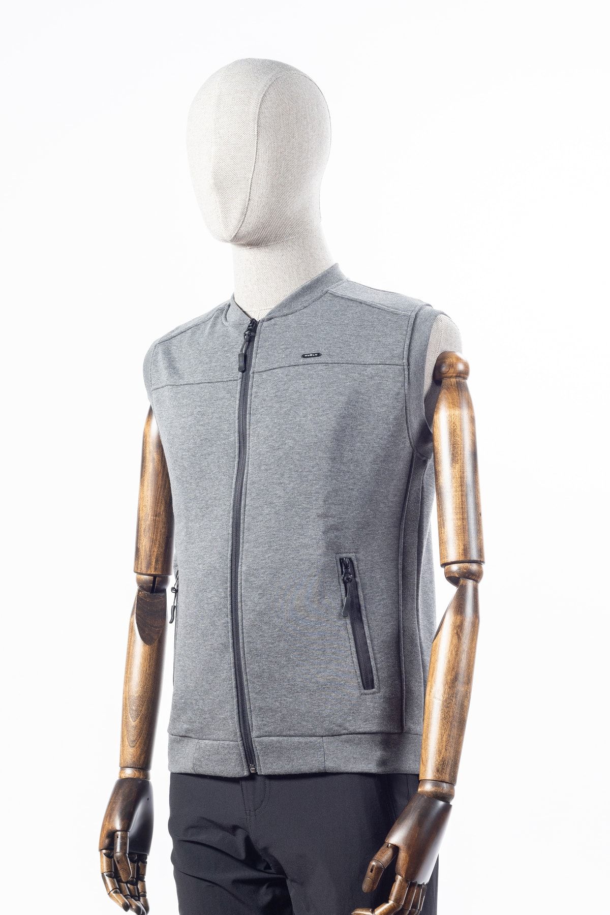 Huğlu-Seasonal Two-Pocket Zippered Gray Color Three-String Vest 1