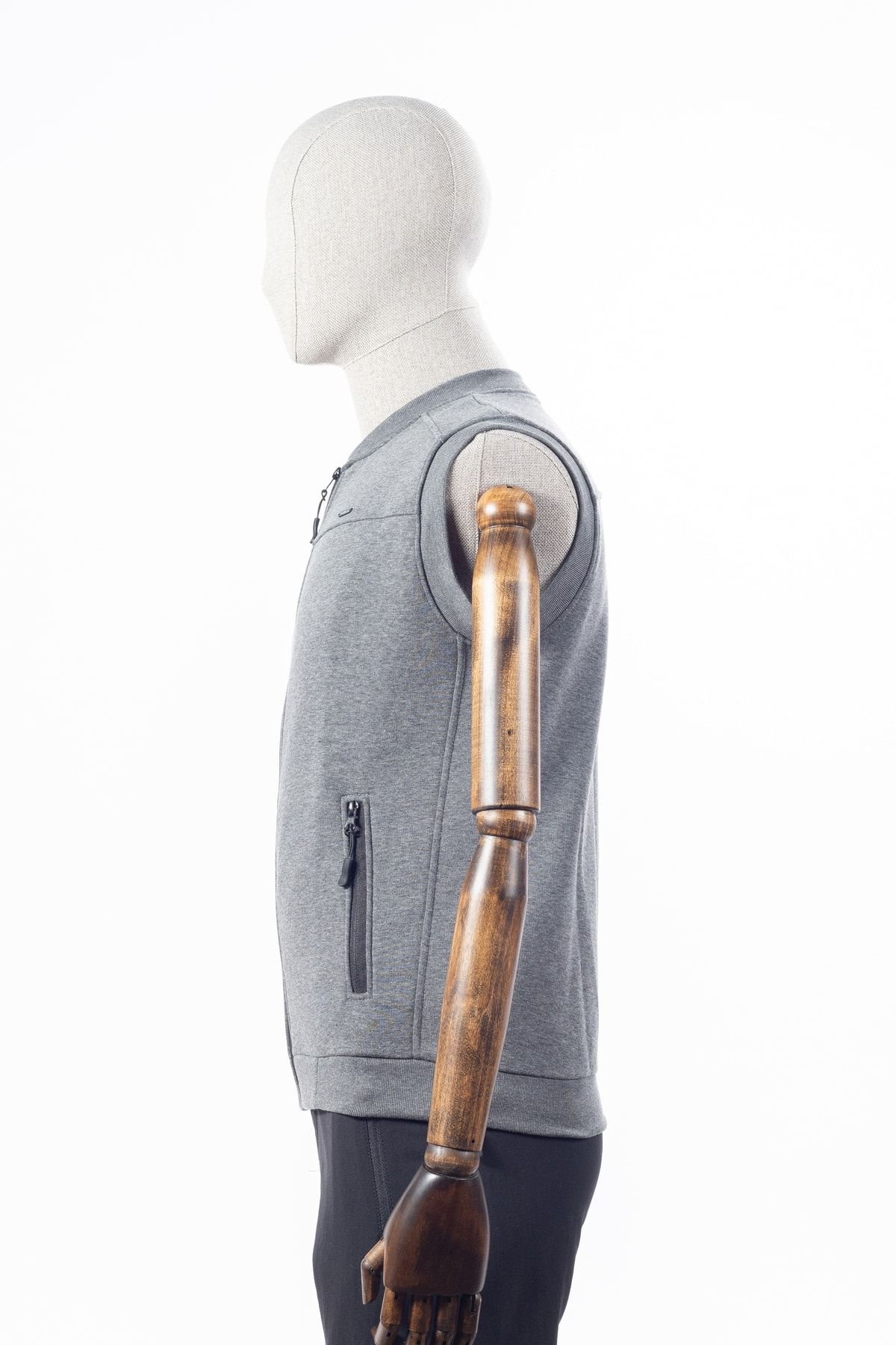 Huğlu-Seasonal Two-Pocket Zippered Gray Color Three-String Vest 3