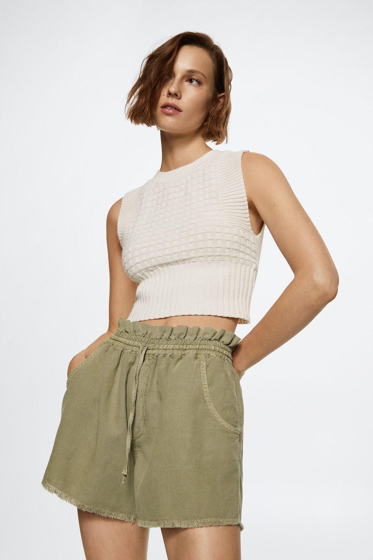 MANGO-Khaki dámske šortky a Bermudy 37061281 2
