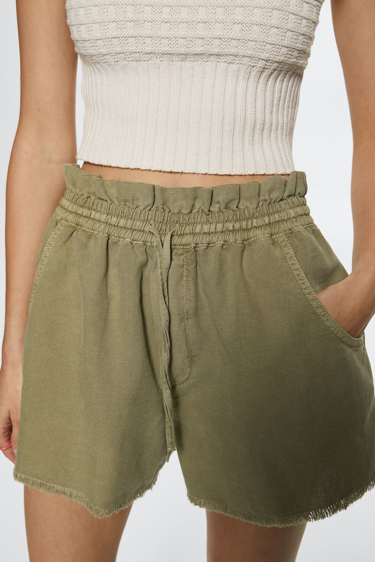MANGO-Khaki dámske šortky a Bermudy 37061281 6