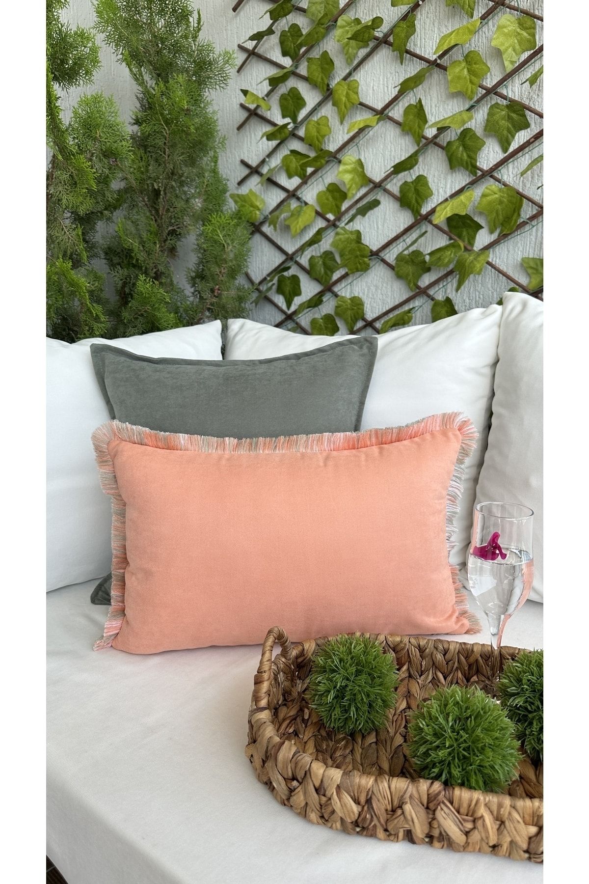 Decamor home-Tasseled Green / Salmon Throw Pillow Cover Set Bohemian Set of 2 1
