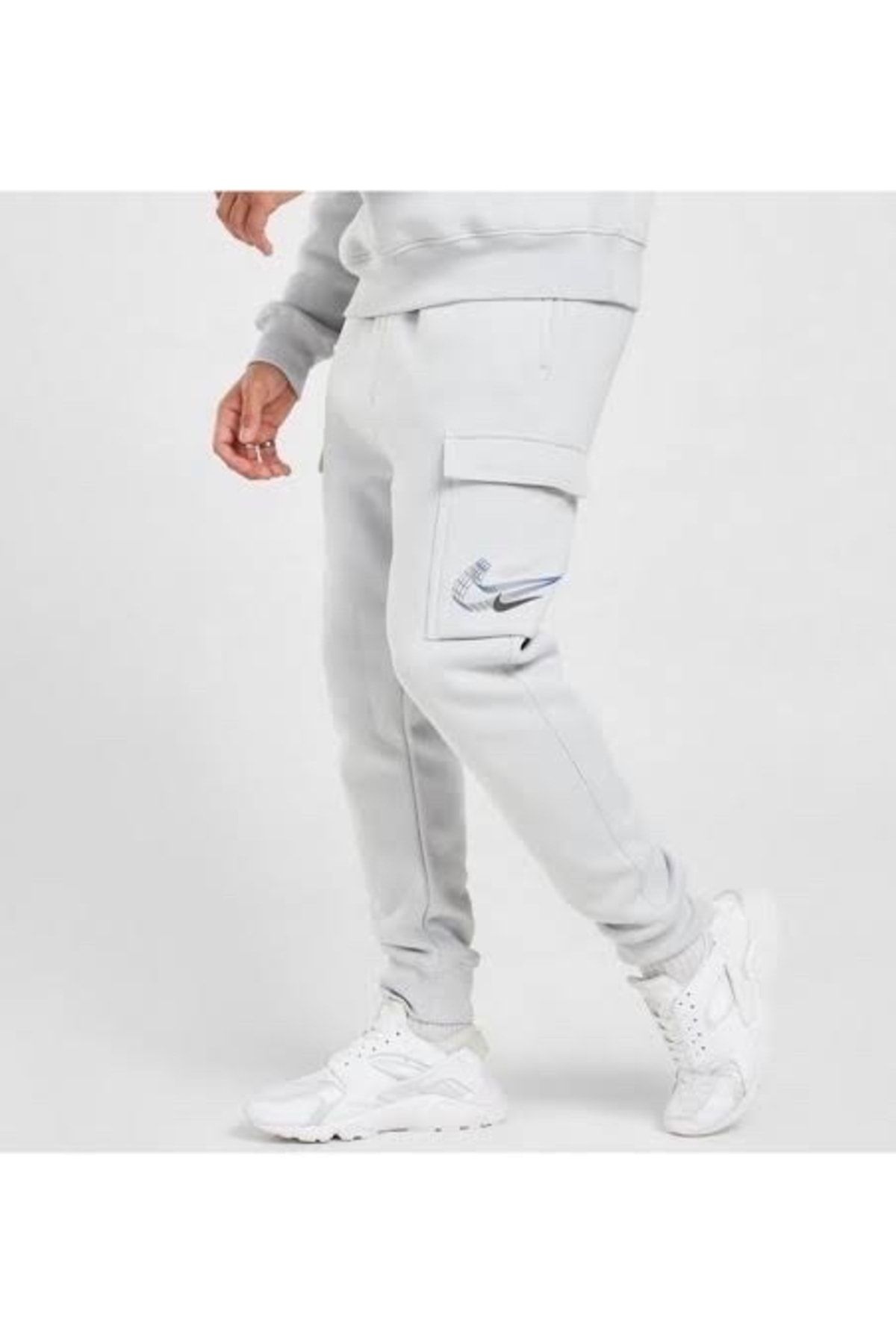 Nike grid cargo shop tracksuit