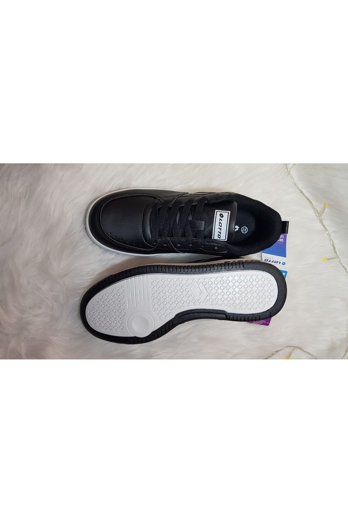 Lotto flat deals shoes