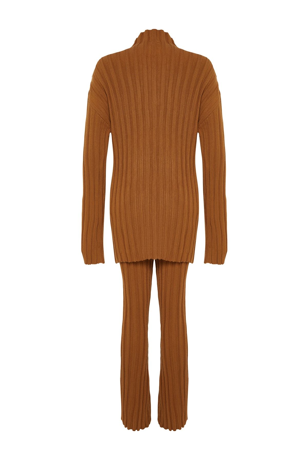 Trendyol Collection-Set aus Hose und Oberteil aus Strick in Braun mit Schlitzdetails TWOAW24AU00013 8