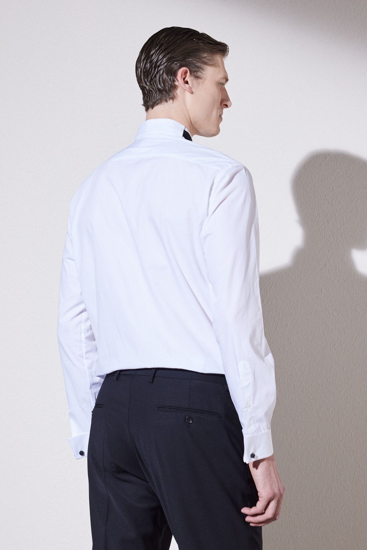 BROOKS BROTHERS-Weißes Herren-Smokinghemd mit bequemer Passform und Reverskragen 6
