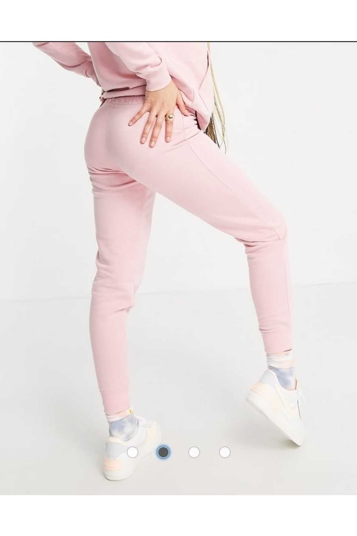 Nike essentials slim online joggers in dusty pink