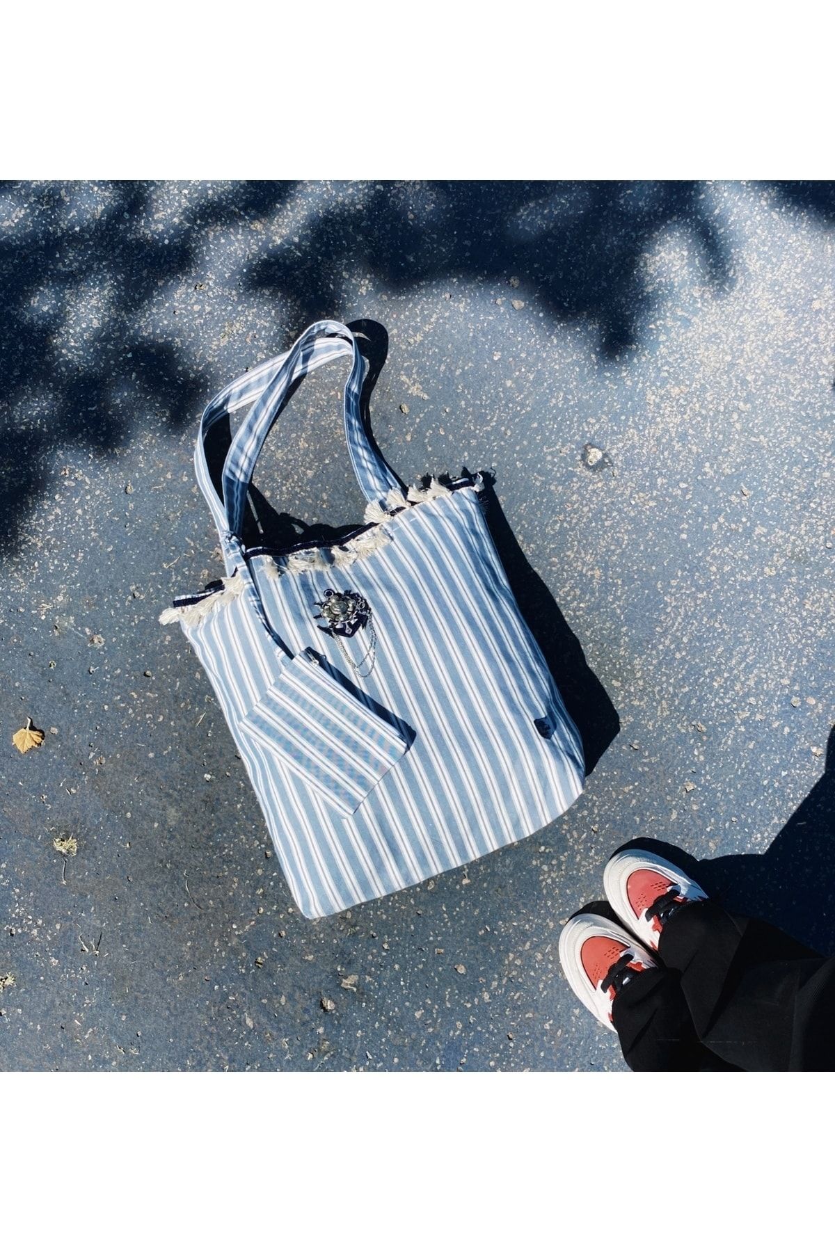 Satori Design-Blue - White Linen Fabric Handmade Ethnic Bag - With Additional Small Bag 2