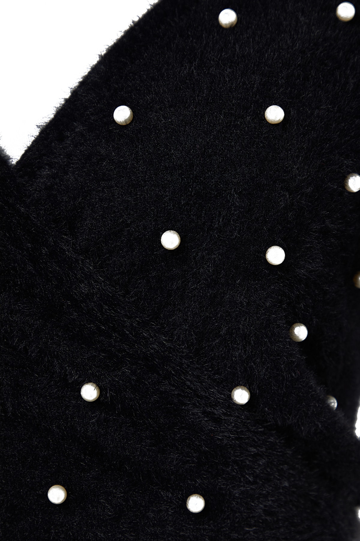 Trendyolmilla  Siyah Süper Crop Tüylü/Sakal İplikli İnci Detaylı Triko Kazak TWOAW24KZ00228 - Görsel 6