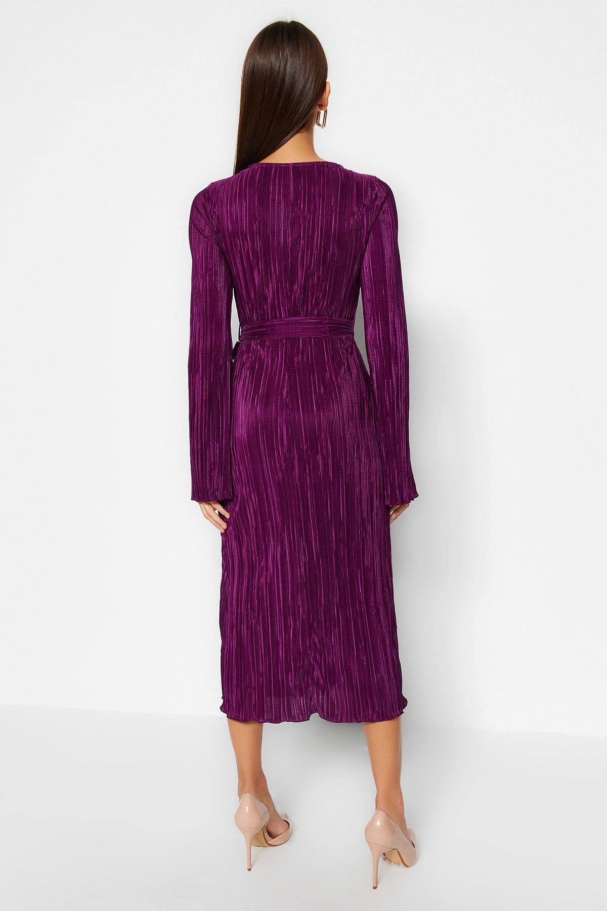 Trendyol Collection-Lila Premium-Faltenstoff, ausgestellte Ärmel, detailliertes A-Linien-Midi-Strickkleid TWOAW24EL00125 6