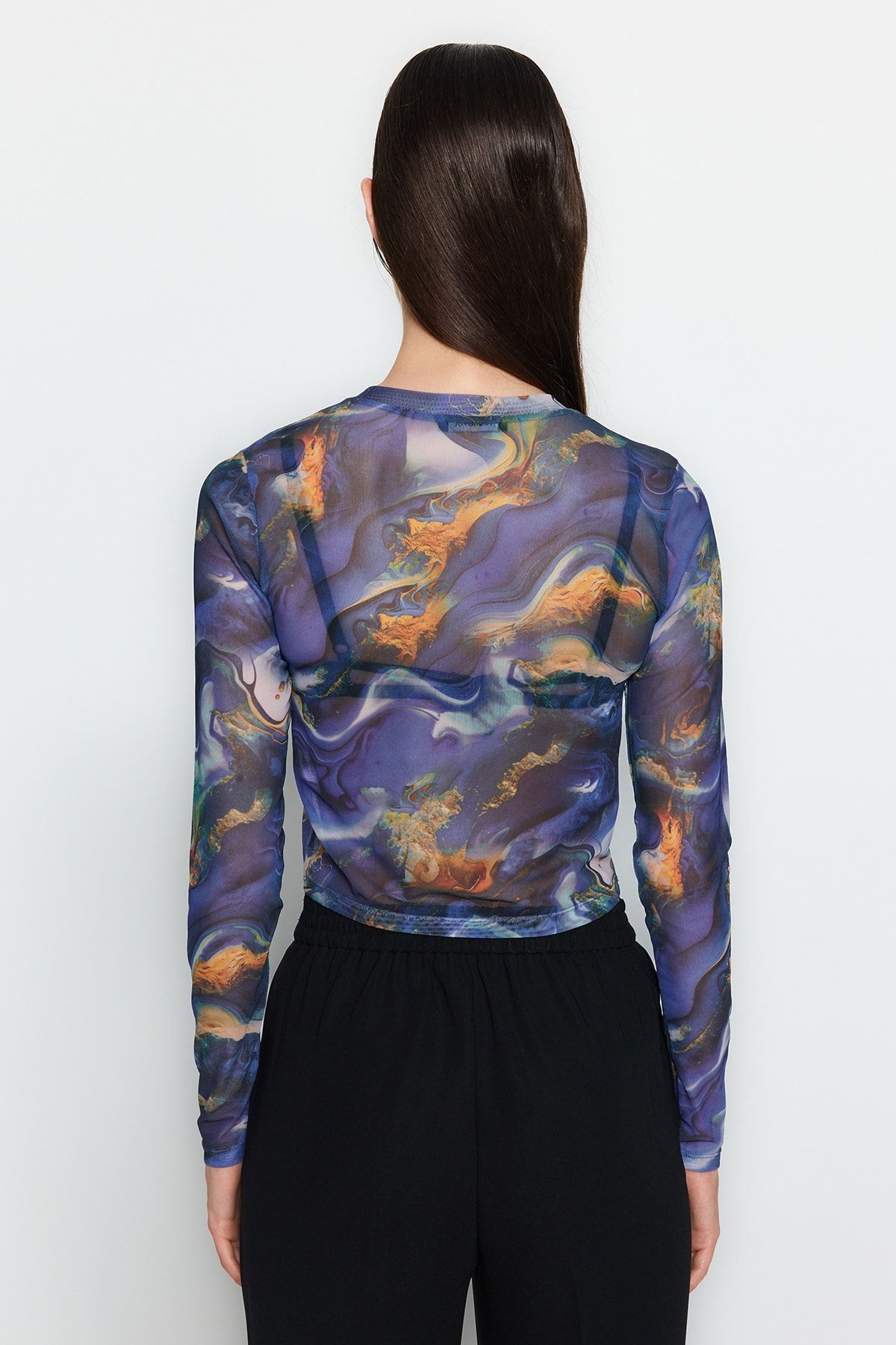 Trendyol Collection-Multicolor Printed Tulle Fitted Crop Stretchy Knitted Blouse TWOAW24BZ00030 5