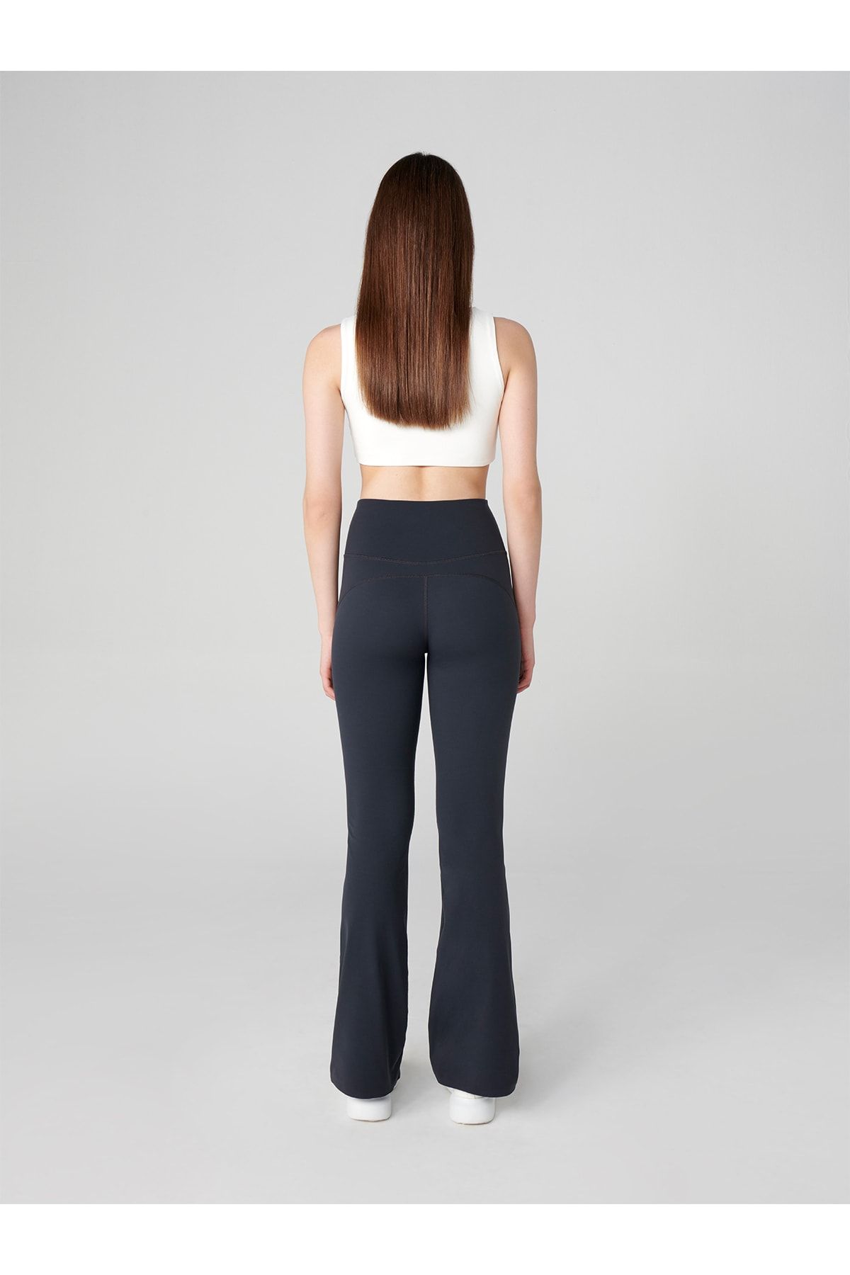 LULULEMON - Capri cropped yoga pants / Size 2 / - Depop