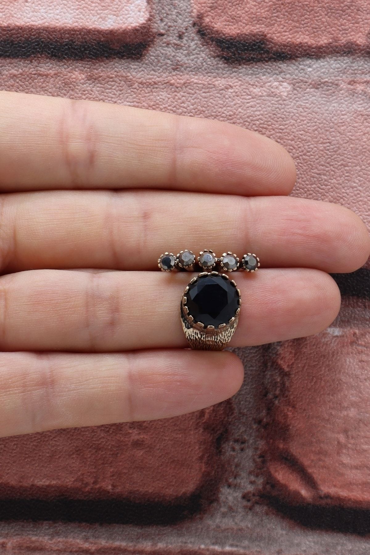Pandora black stone store ring