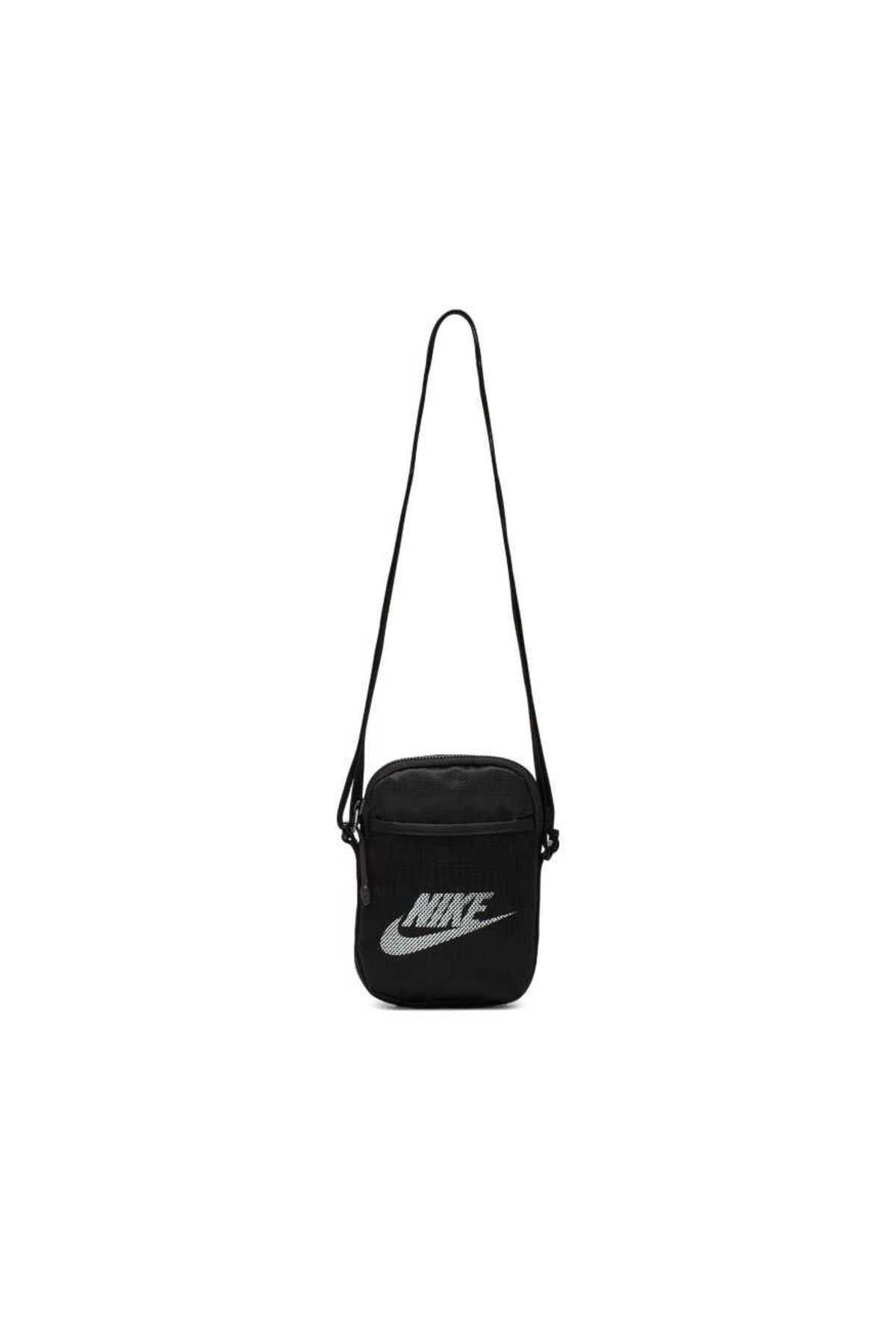 Nike shoulder pack outlet