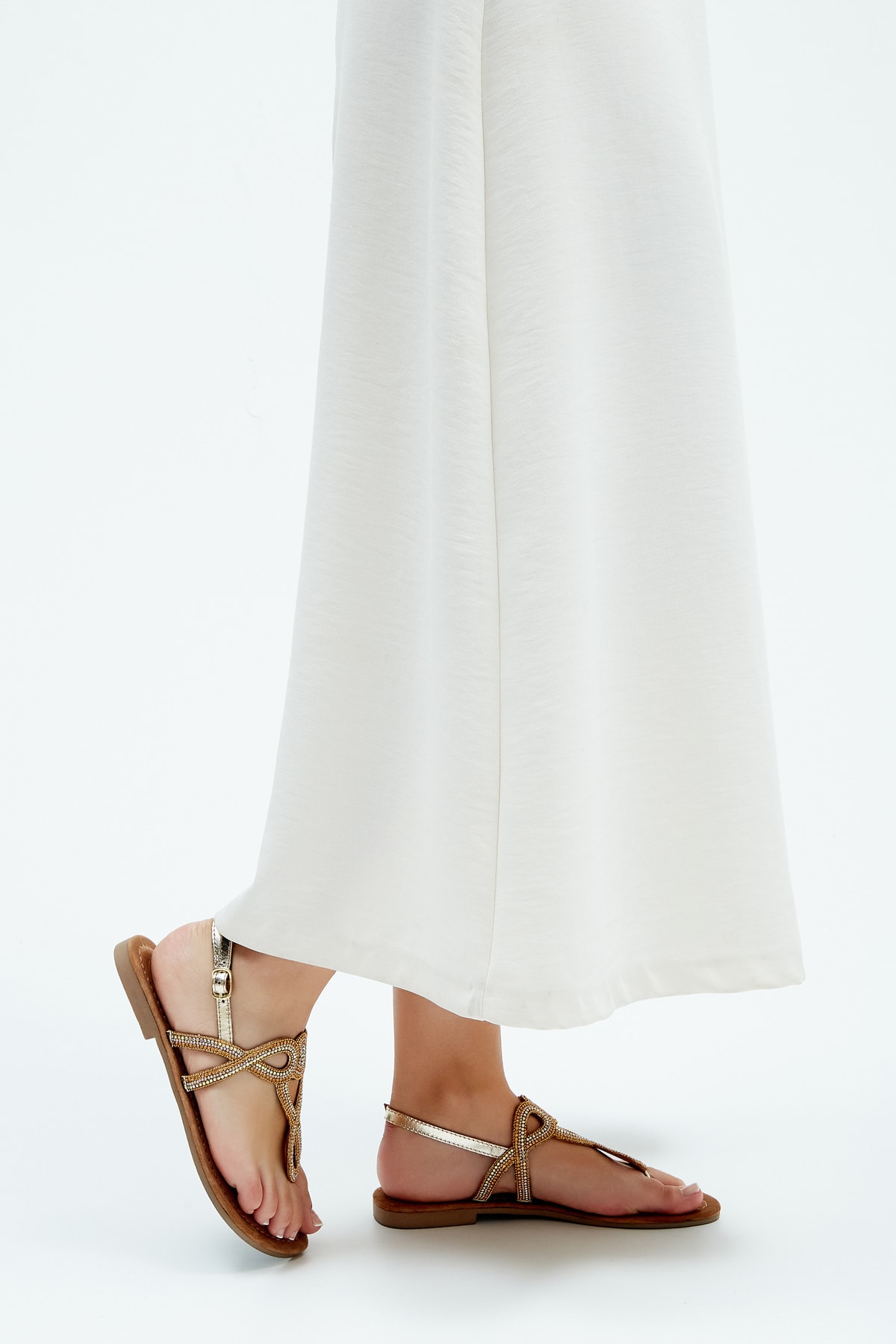  صندل تخت زنانه چرم اصل امانی مدل 461 33510 Bn Sndlt Y23