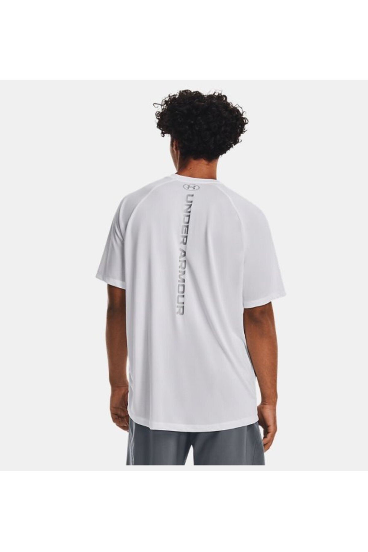 تی شرت سفید مردانه آستین کوتاه بازتاب UA ™ 1377054 100 Under Armour