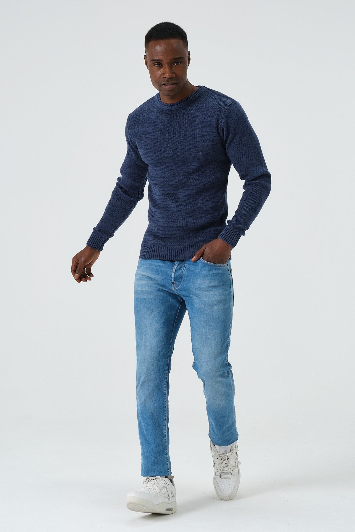 1000LAKE Sweater Dark blue Regular fit Trendyol