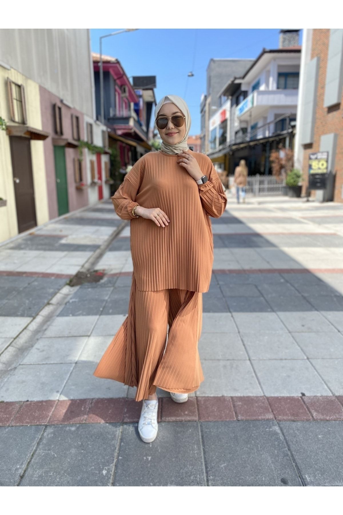 ButikKardelen Komple Piliseli Bol Paça Pantolon Ve Tunik Sandy Takım
