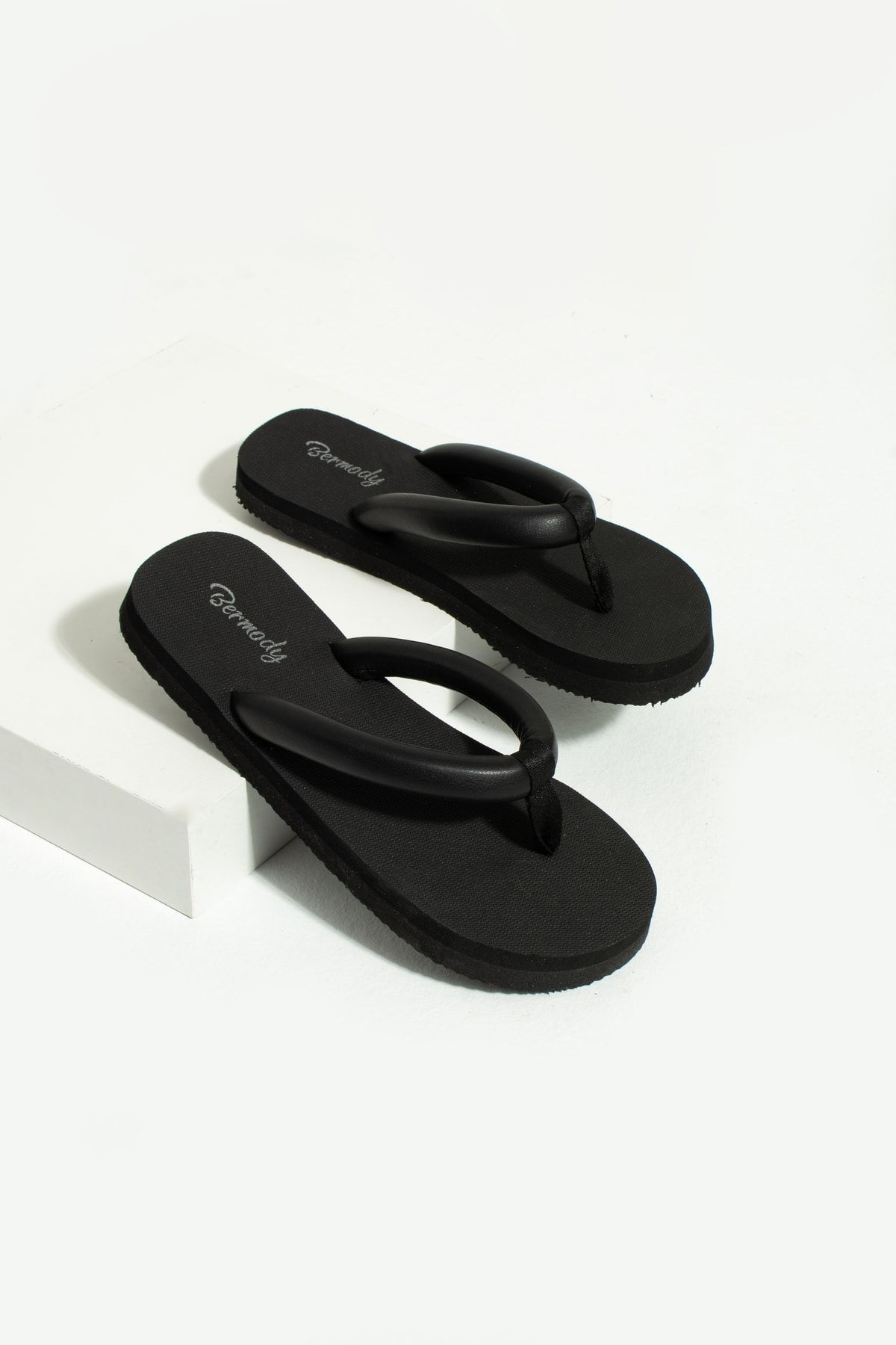 Bermody-Olivia Black Soft Flip-Flop Women's Beach Slippers Flipflops 4