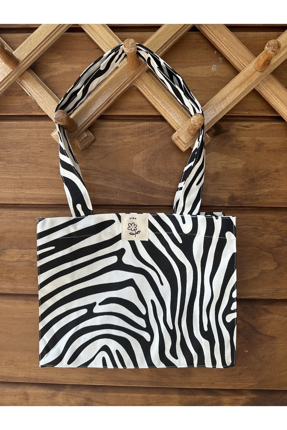 Zebra fur bag discount