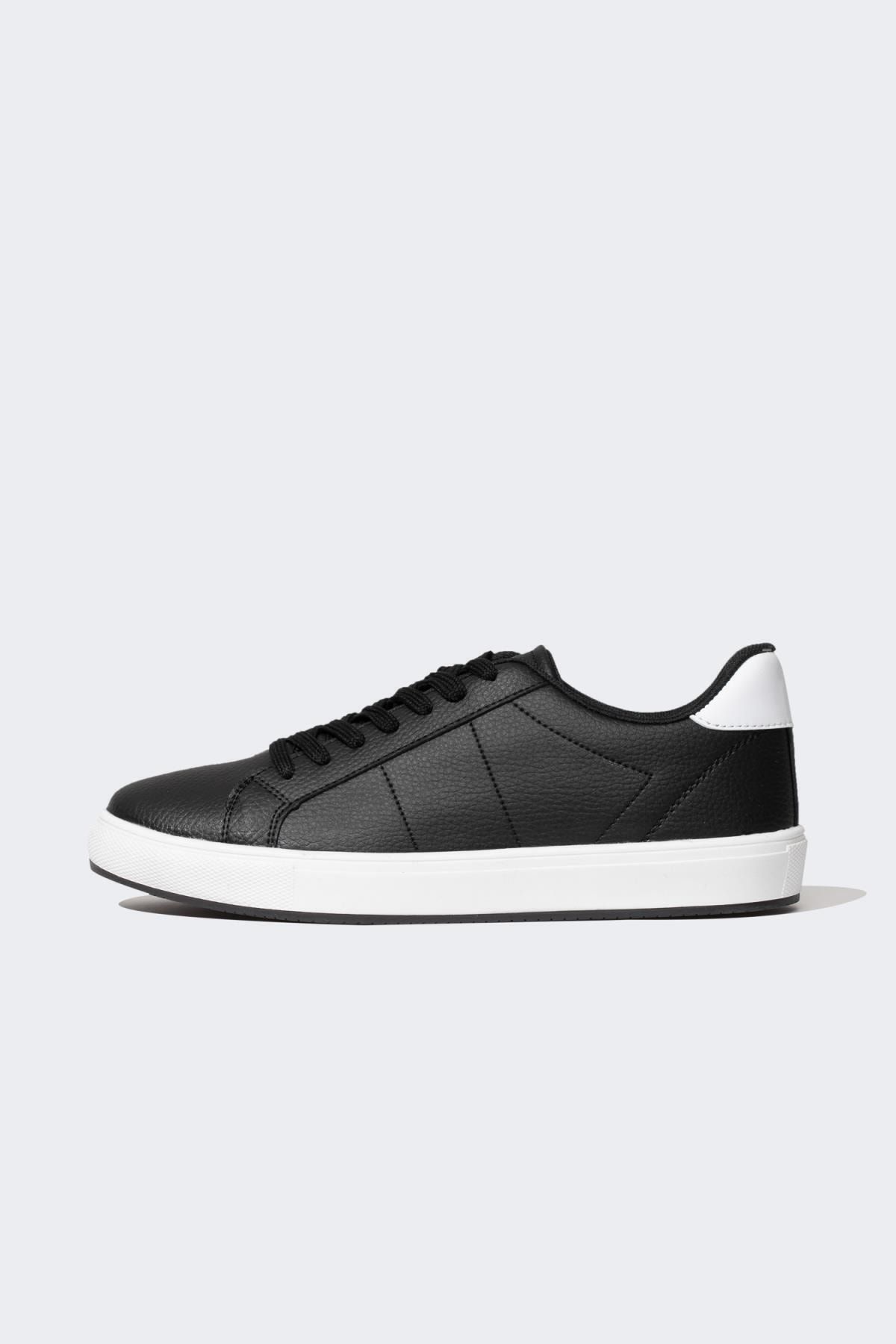 Flat sole sneakers online