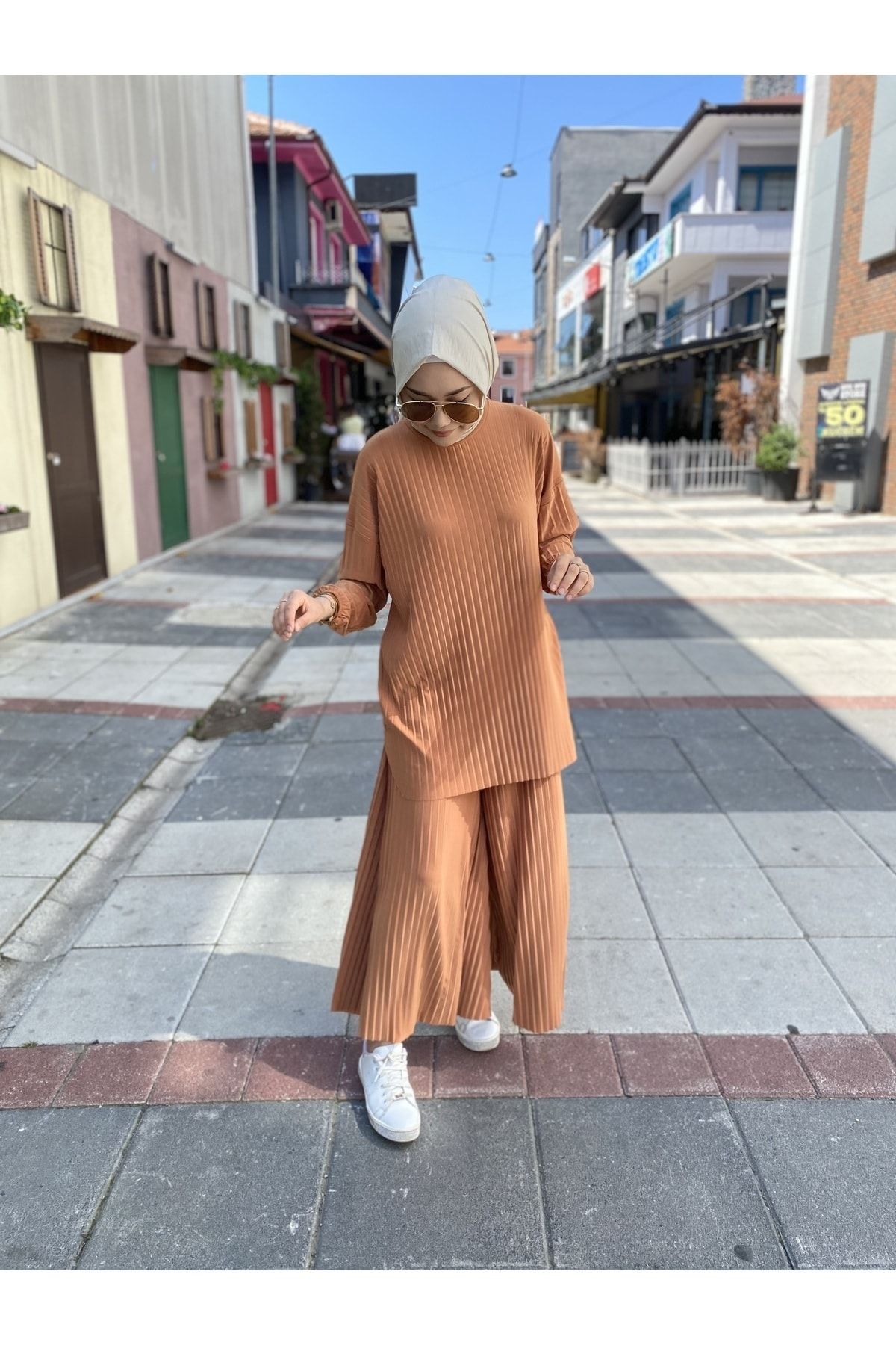 ButikKardelen Komple Piliseli Bol Paça Pantolon Ve Tunik Sandy Takım