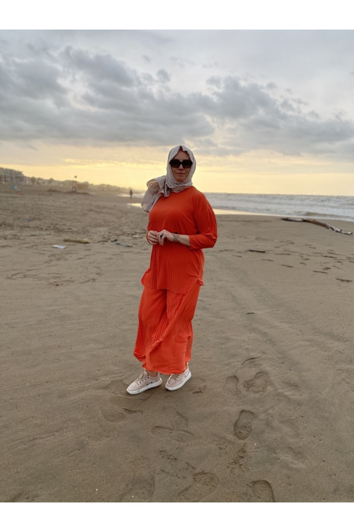 ButikKardelen Komple Piliseli Bol Paça Pantolon Ve Tunik Sandy Takım