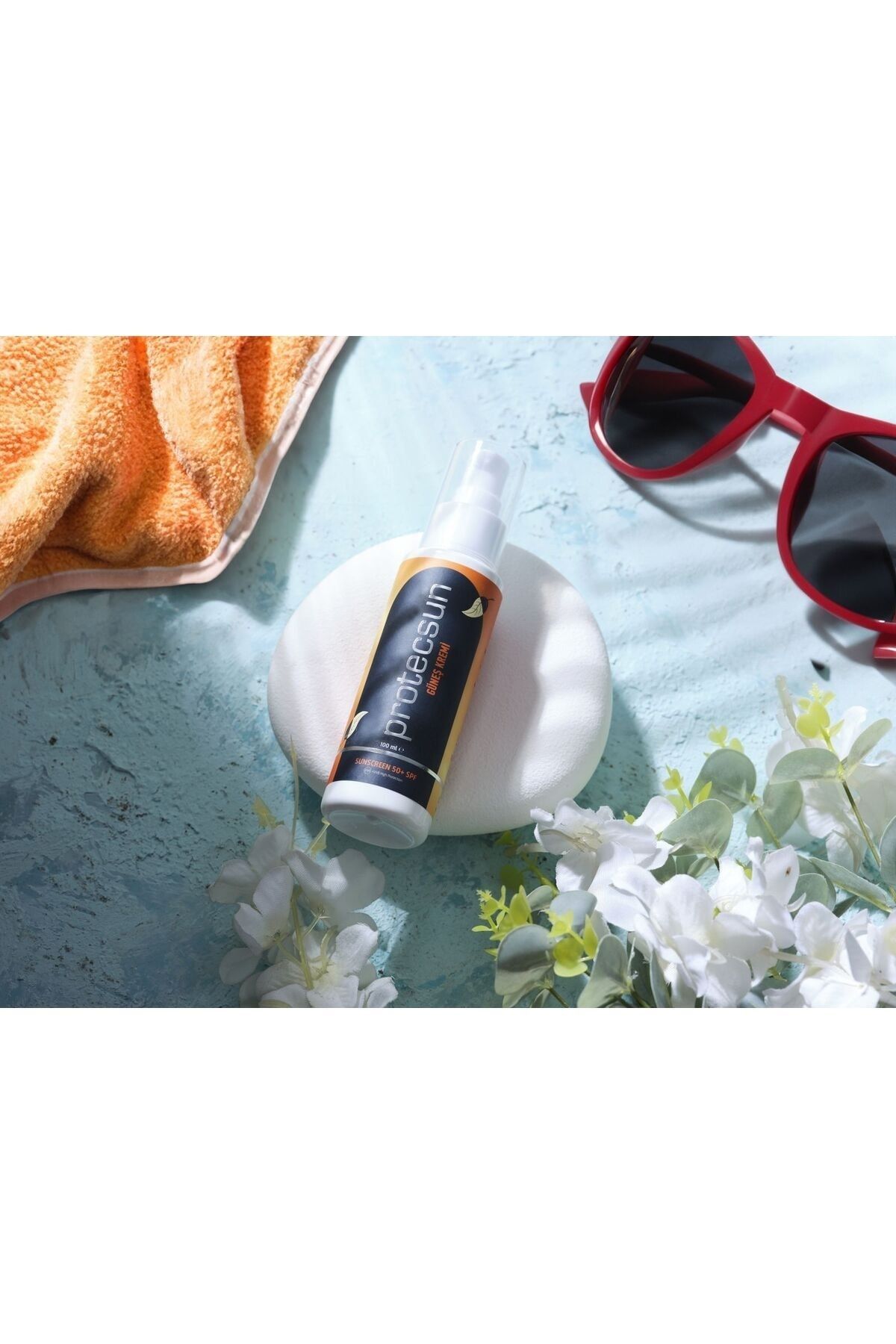 کرم ضد آفتاب صورت و بدن با SPF50 با محافظت بالا در برابر UVA و UVB برای همه پوست ها 100 میلی لیتر Protecsun