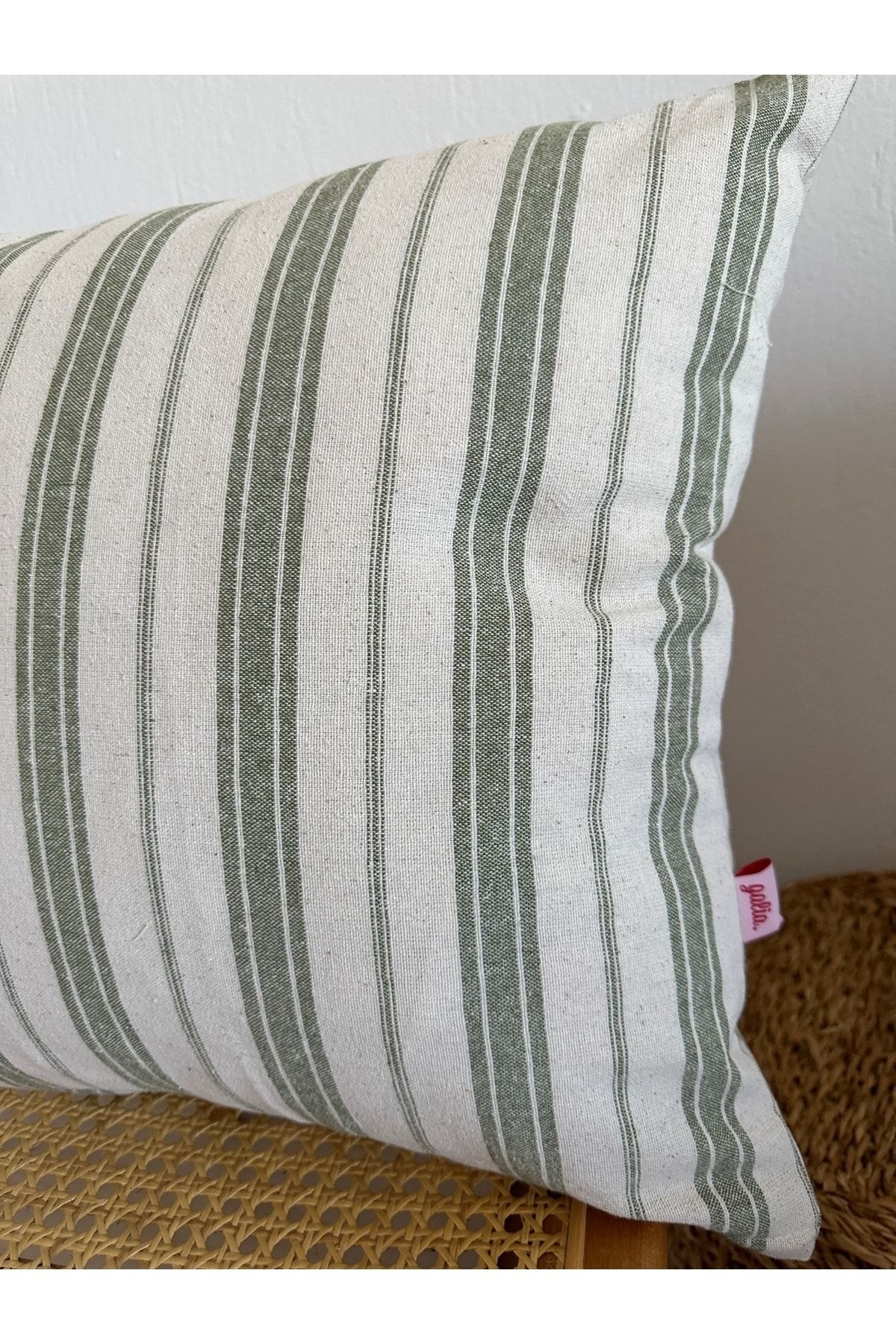 Green striped throw pillows discount