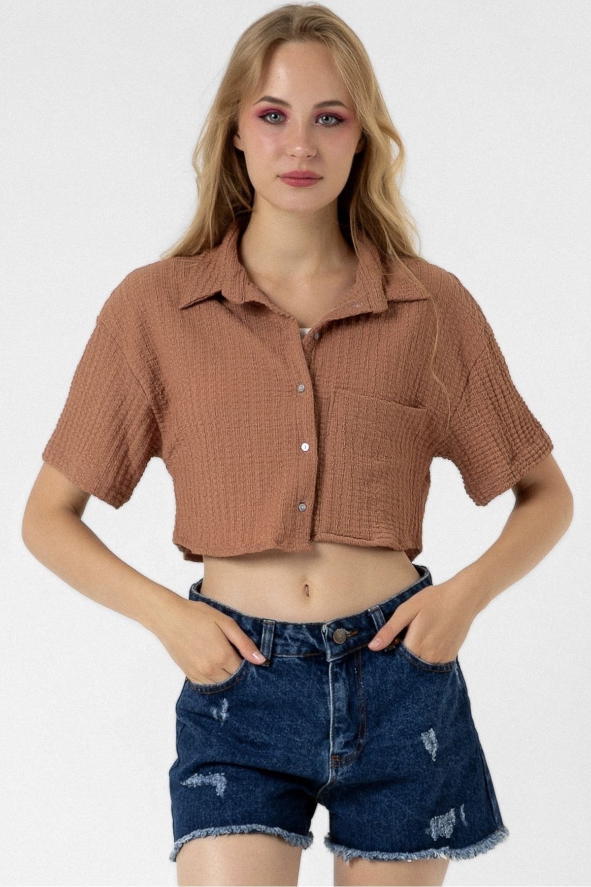 complete the look image