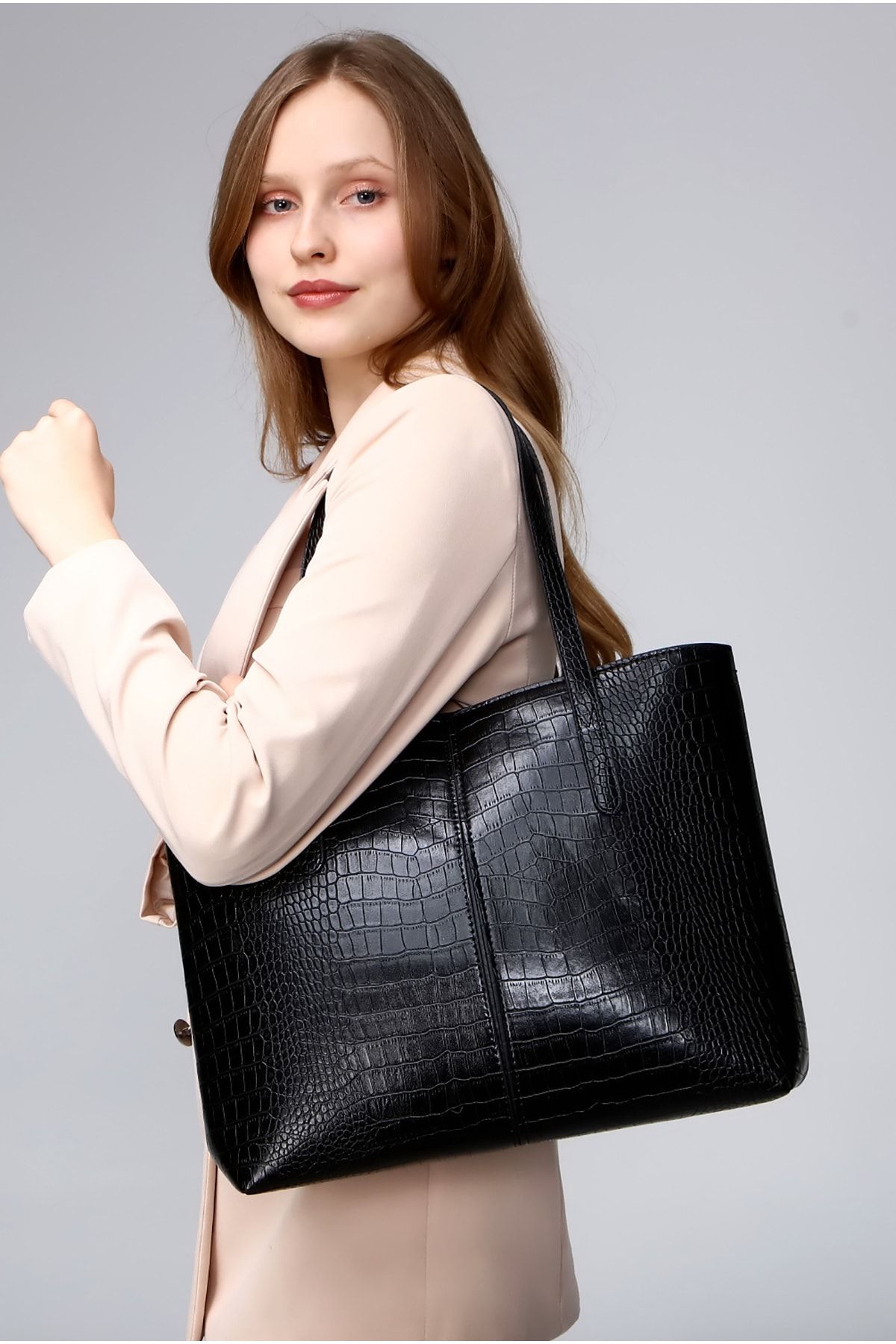 Black crocodile online print bag