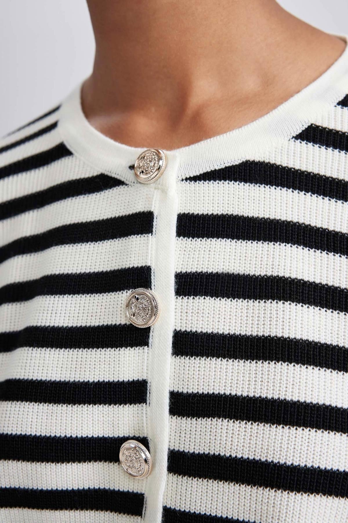 ژاکت زنانه دفاکتو | A4880AX23WN Defacto - Image 5