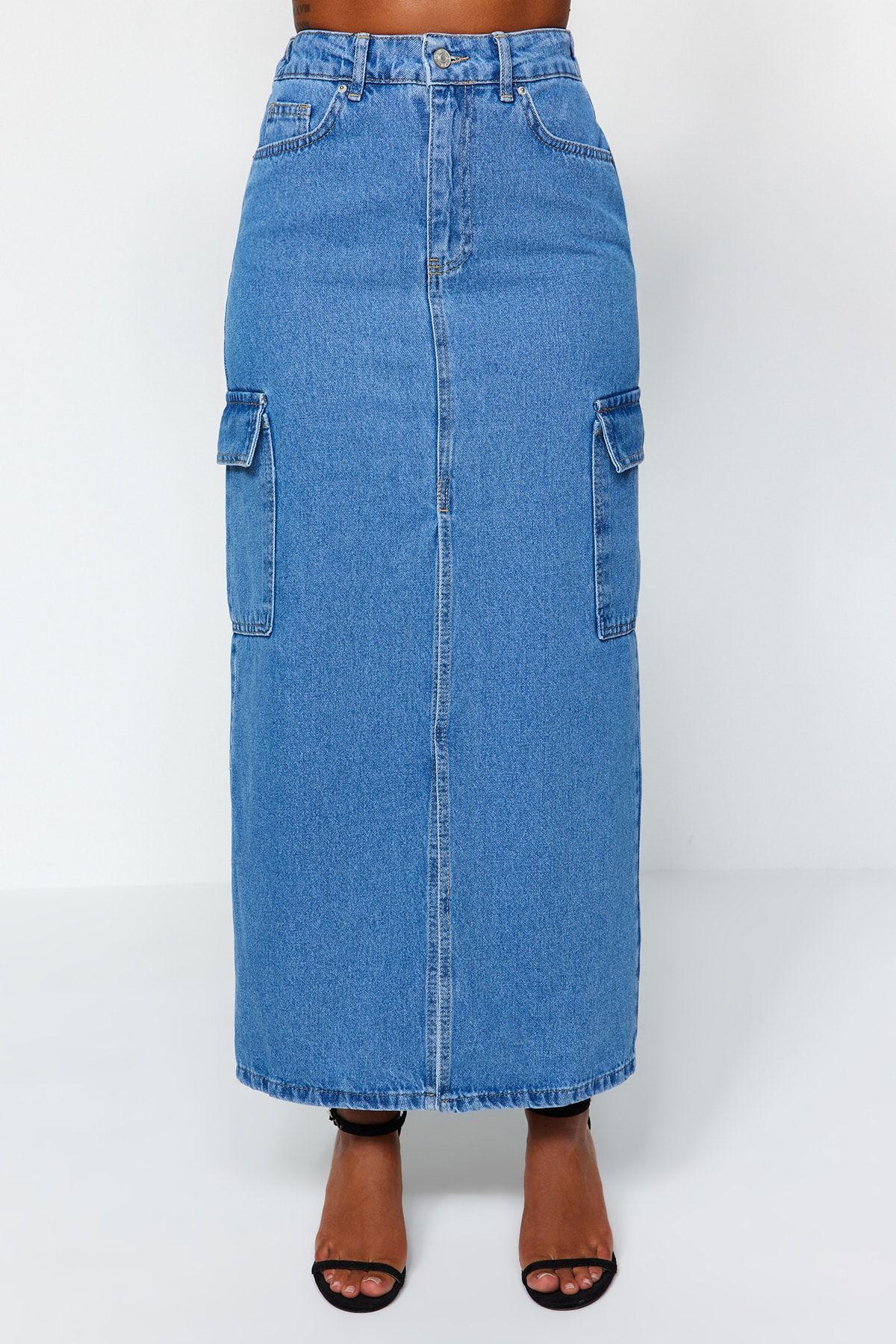 Trendyol Collection-Blauer Maxi-Jeansrock mit Cargo-Tasche TWOAW24ET00133 4