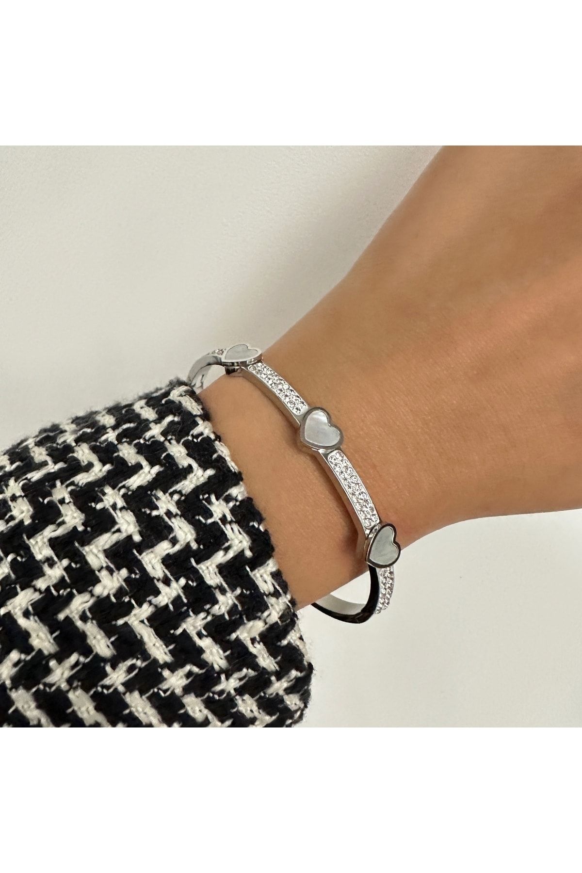 Handcuff shop deals