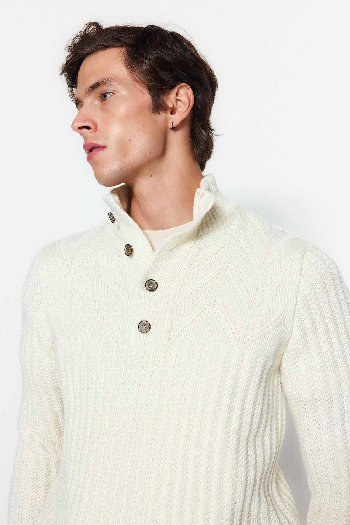 Trendyol Collection-Ecrufarbener Unisex-Strickpullover – halber Rollkragenpullover, Knopfleiste, Wolle, normale Passform TMNAW22KZ0327 2