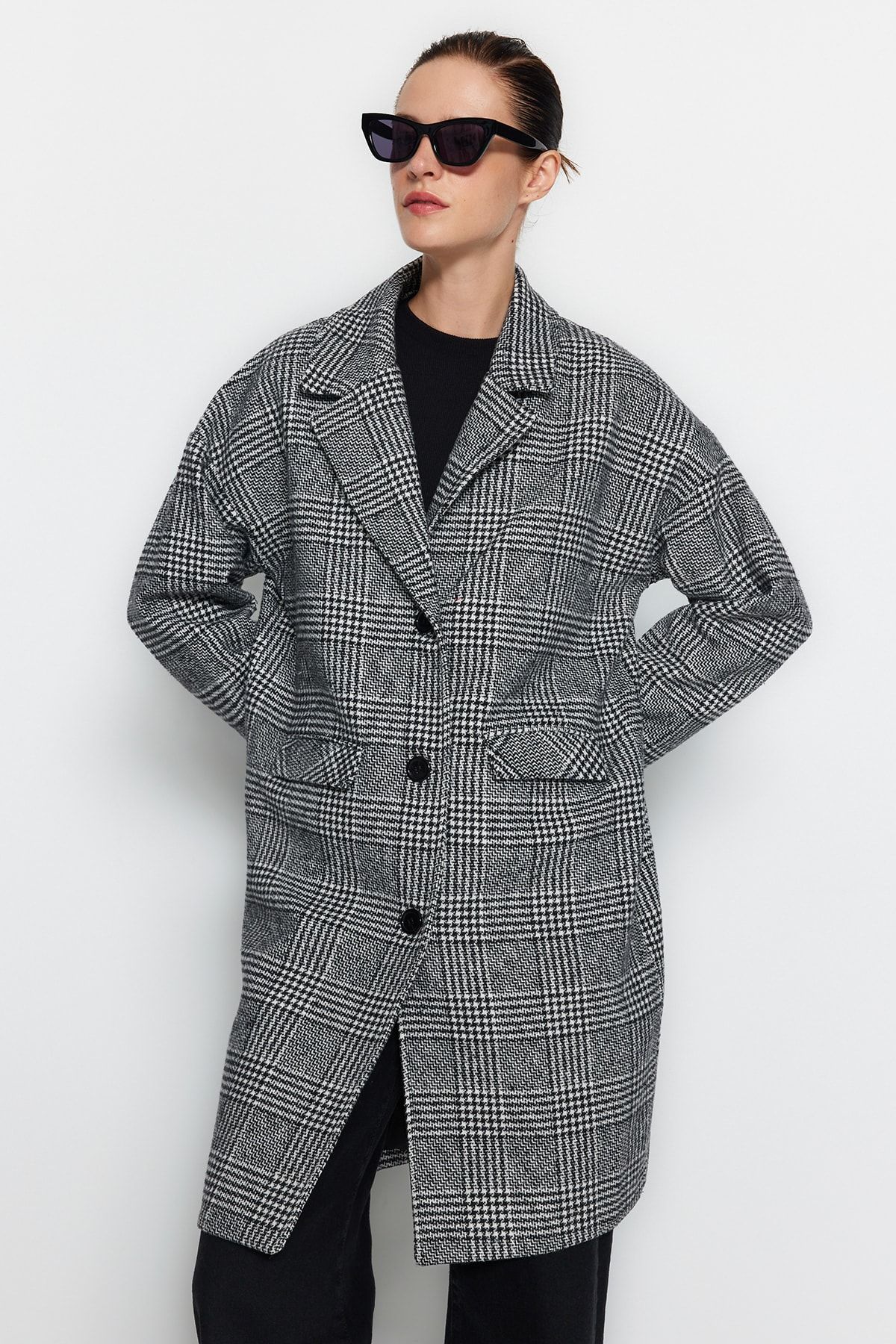 Trendyol Collection-Czarny, oversize'owy, szeroki płaszcz w kratę, długi, wzorzysty płaszcz TWOAW24KB00090 3