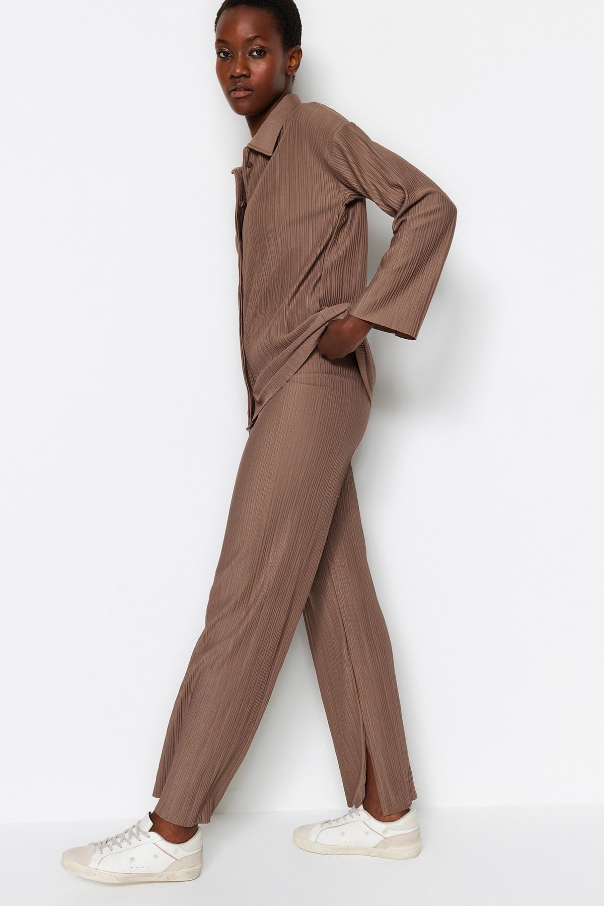 Trendyol Collection-Mink Pleated Regular Buttoned Knitted Top and Bottom Set TWOAW24AU00073 2