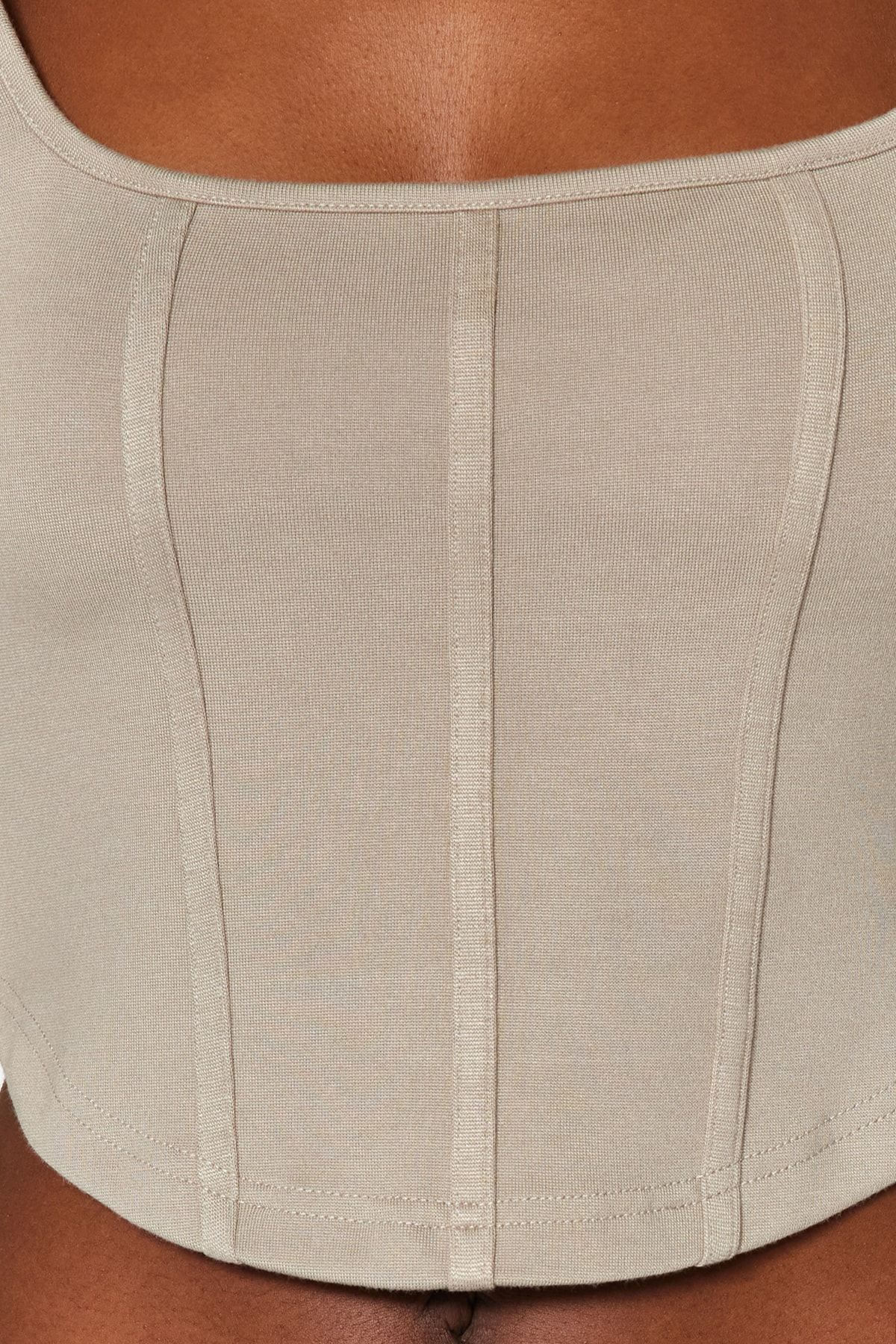Trendyol Collection-Steinfarbene Paspelierung, detaillierte, eng anliegende Interlock-Strickbluse mit quadratischem Ausschnitt TWOAW23BZ00151 4
