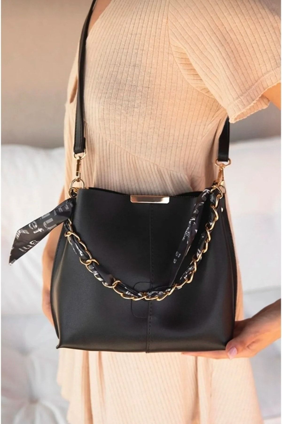 River island chain side slouch bag sales