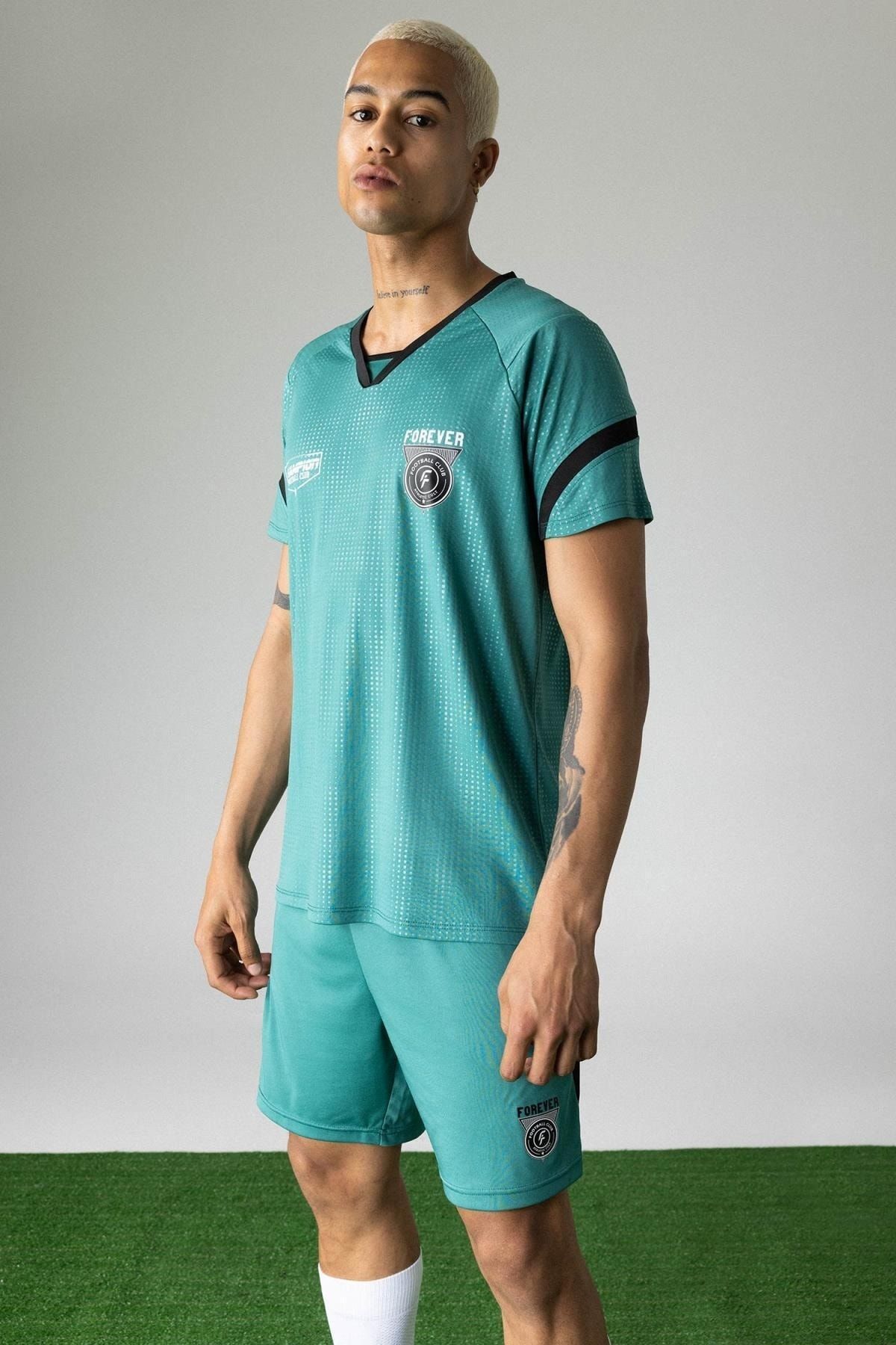 Mint green clearance football kit