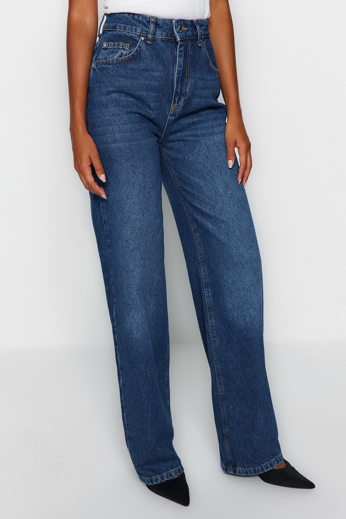 Trendyolmilla  Koyu Mavi Yüksek Bel Geniş Paça Wide Leg Geniş Paça %100 Pamuk Non-Stretch Jeans TWOAW24JE00074 - Görsel 5