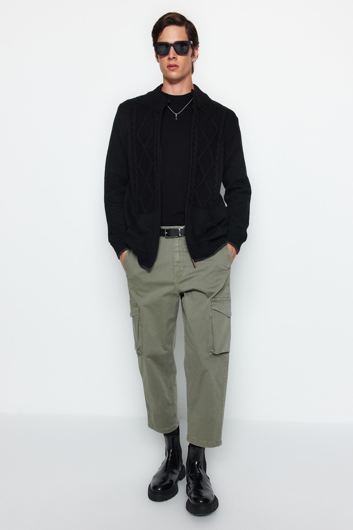 Trendyolmilla  Siyah Slim Fit Yünlü Örgü Detaylı Fermuarlı Cepli Triko Hırka TMNAW21HI0349 - Görsel 3